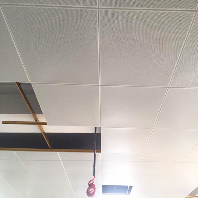 Good Prices Soundproof and Fireproof Decorative Aluminum Ceiling Metal Tile With SGS