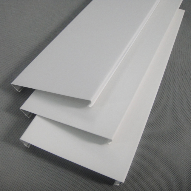 2020 Hotsale Fantastic Metal Suspended Strip Ceiling Design with SGS Certificate