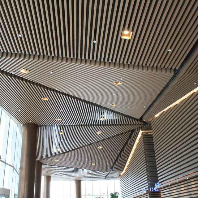Fashionable Aluminum Baffle Metal Ceiling Designs for Shopping Malls